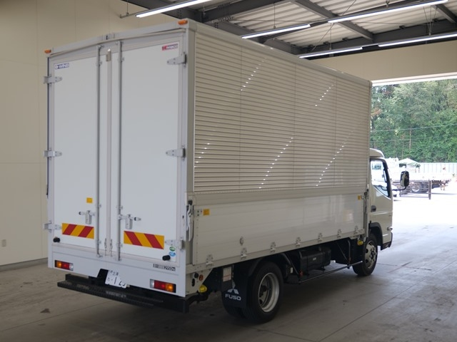 MITSUBISHI CANTER 2023