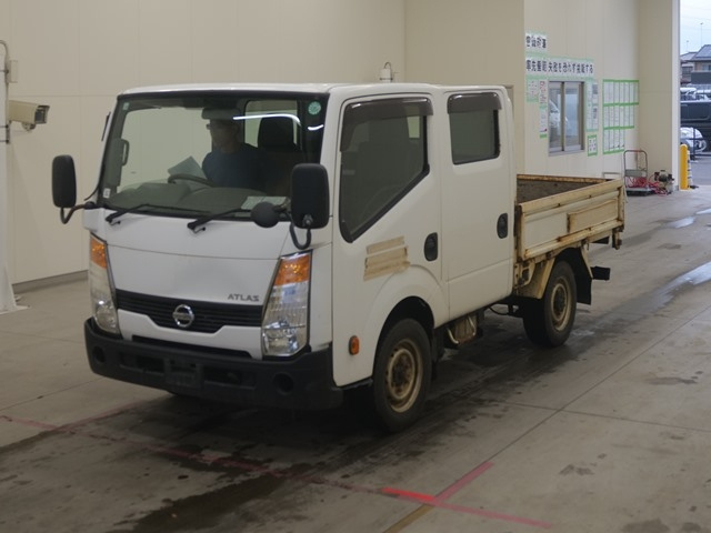 NISSAN ATLAS 2012