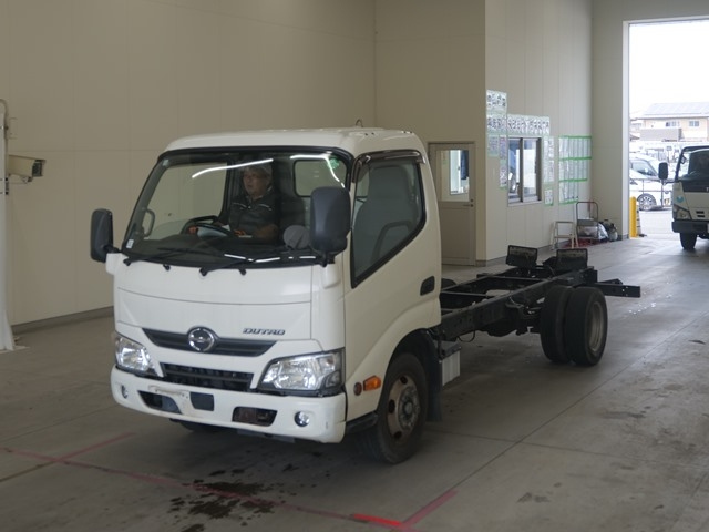 HINO DUTRO 2018