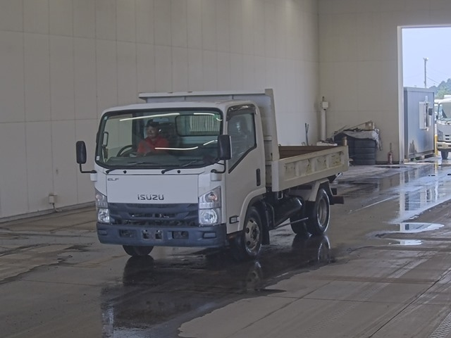 ISUZU ELF 2015