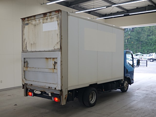 ISUZU ELF 2010