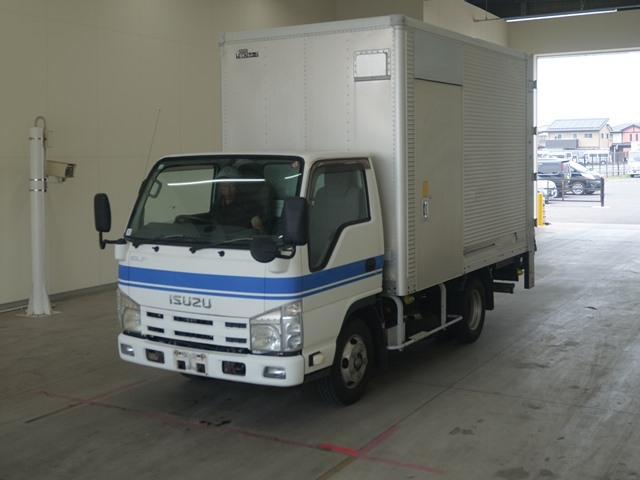 ISUZU ELF 2013