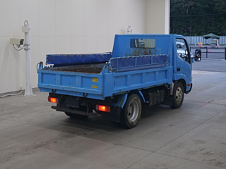 TOYOTA DYNA 2015