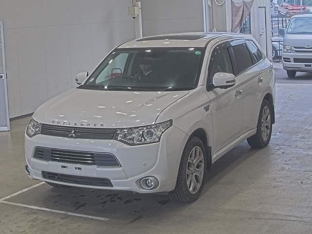 MITSUBISHI OUTLANDER PHEV 2014