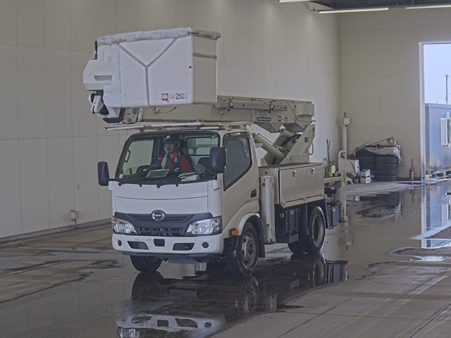 HINO DUTRO 2019
