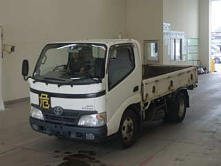 TOYOTA DYNA 2009