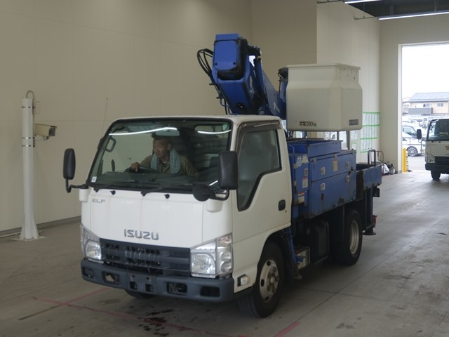 ISUZU ELF 2011