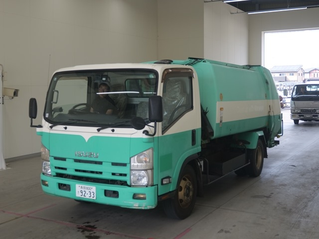 ISUZU ELF 2011