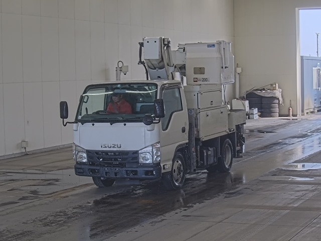 ISUZU ELF 2017