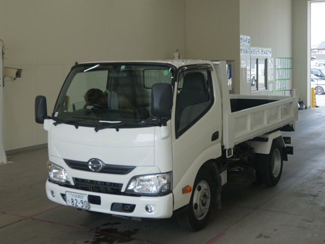 HINO DUTRO 2017