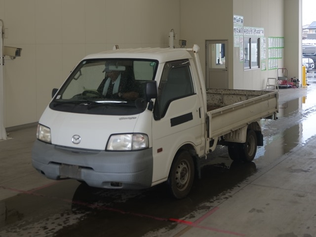 MAZDA BONGO 2008