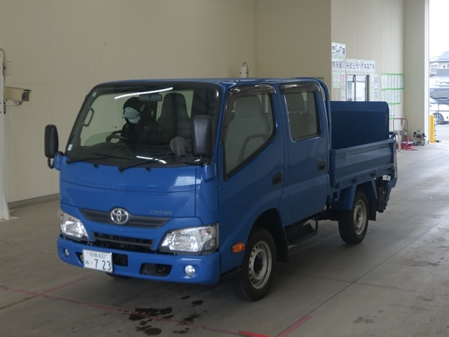 TOYOTA DYNA 2019