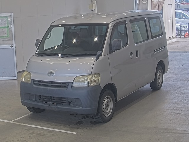 TOYOTA LITE ACE VAN 2010