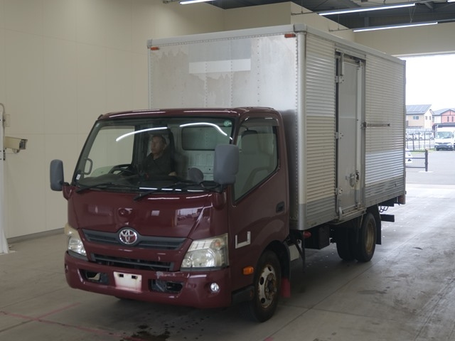 HINO DUTRO 2011