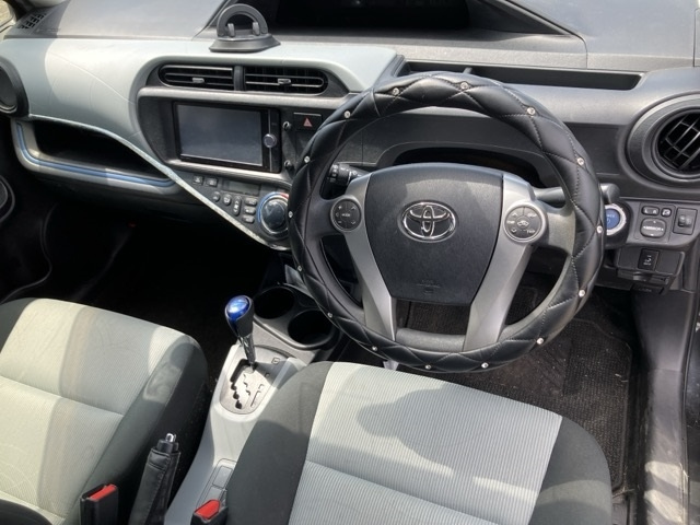 TOYOTA AQUA 2013