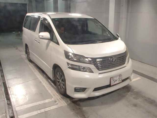 TOYOTA VELLFIRE 2010