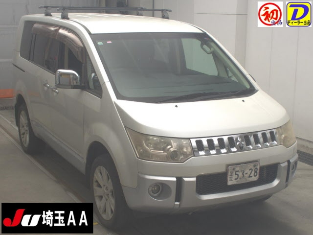 MITSUBISHI DELICA D5 2008