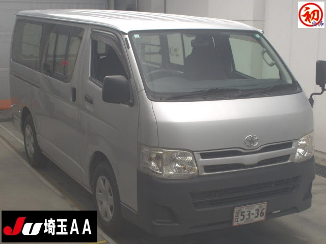 TOYOTA HIACE VAN 2014