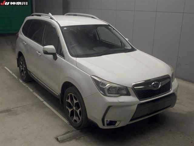 SUBARU FORESTER 2015