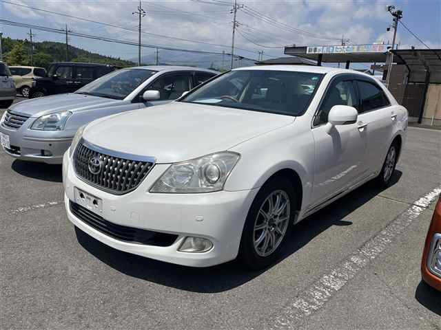 TOYOTA CROWN 2009