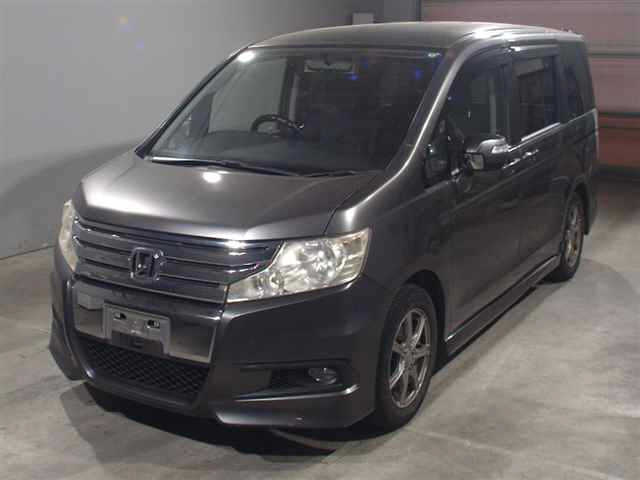 HONDA STEP WAGON 2011