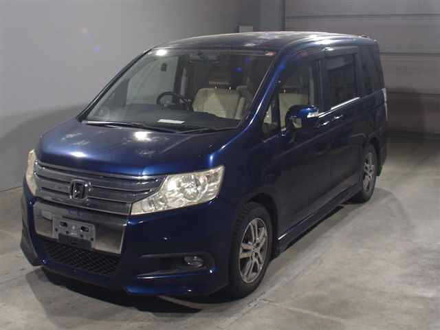 HONDA STEP WAGON 2010