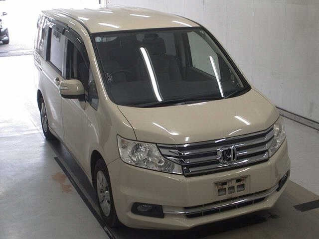 HONDA STEP WAGON 2012