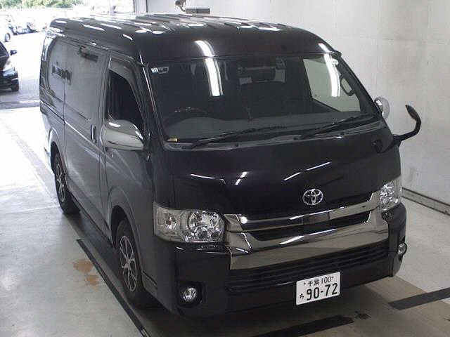 TOYOTA HIACE VAN 2019