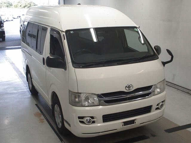 TOYOTA HIACE VAN 2009