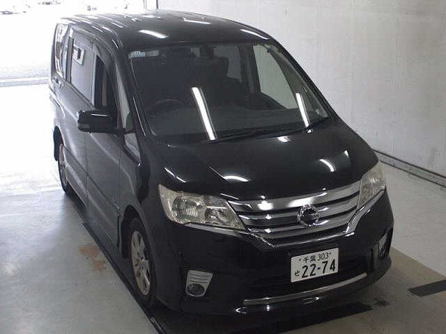 NISSAN SERENA
