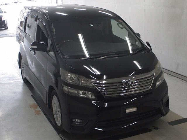 TOYOTA VELLFIRE 2010