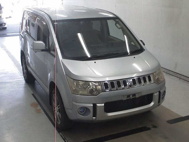 MITSUBISHI DELICA D5 2007