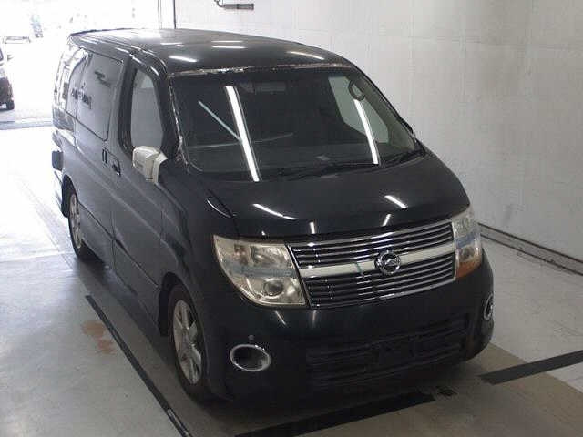 NISSAN ELGRAND 2010