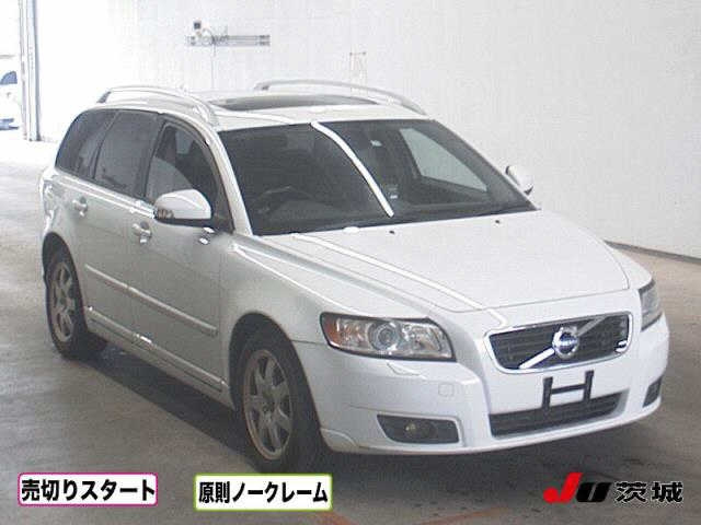 VOLVO V50 2011