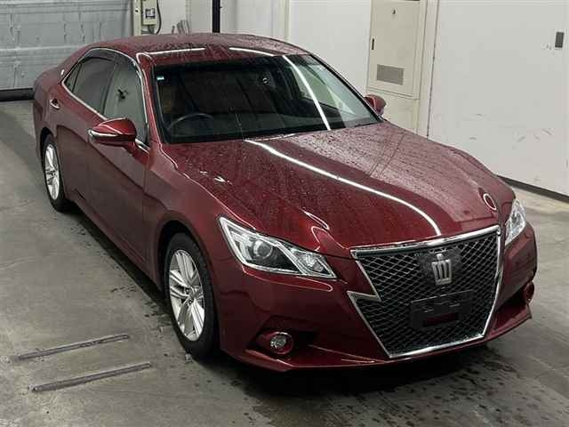 TOYOTA CROWN 2013
