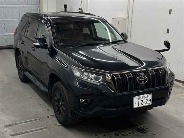 TOYOTA LAND CRUISER PRADO 2021