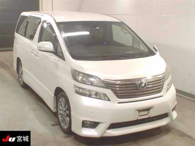 TOYOTA VELLFIRE 2010