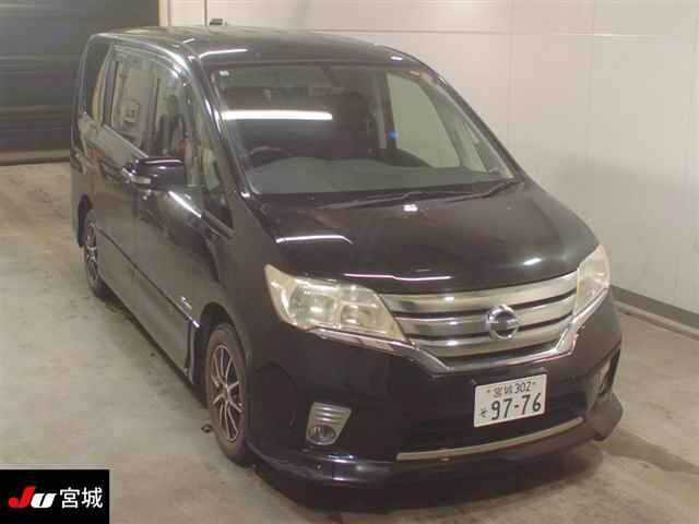 NISSAN SERENA 2013