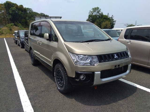MITSUBISHI DELICA D5 2007