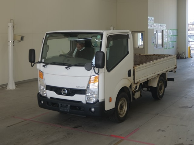 NISSAN ATLAS 2017
