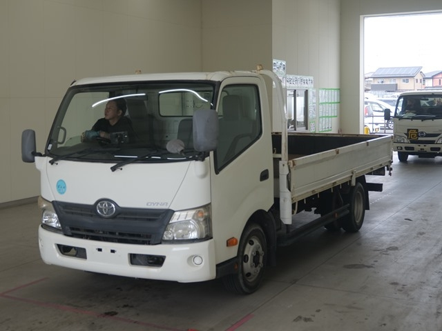 TOYOTA DYNA 2012