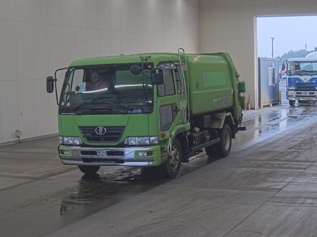 NISSAN CONDOR 2005
