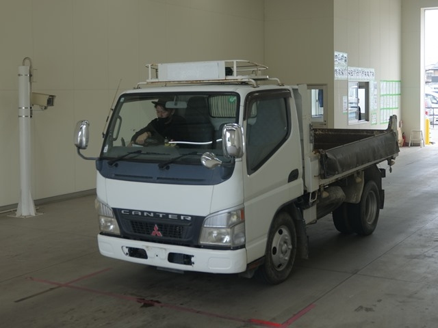 MITSUBISHI CANTER 2005