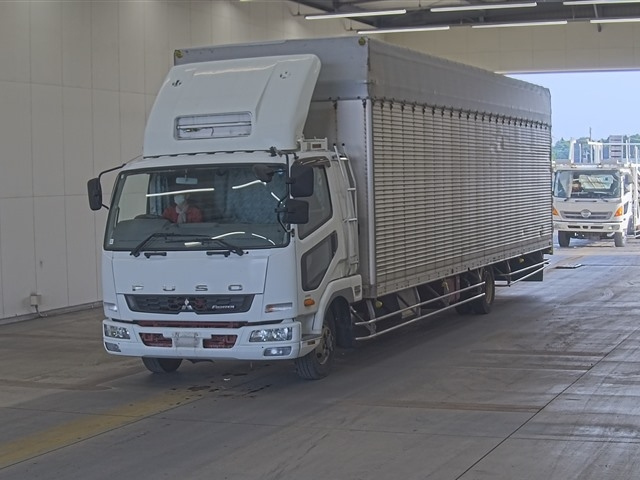 MITSUBISHI FUSO FIGHTER 2016