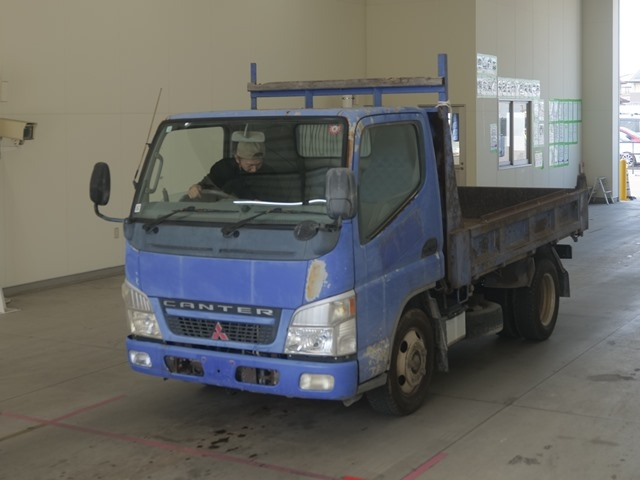MITSUBISHI CANTER 2005