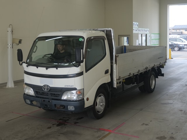 TOYOTA DYNA