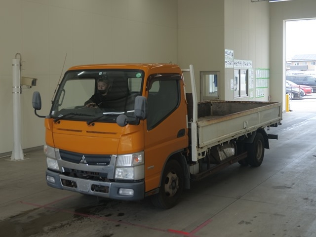 MITSUBISHI CANTER 2015