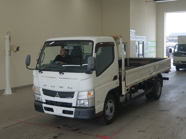 MITSUBISHI CANTER 2015