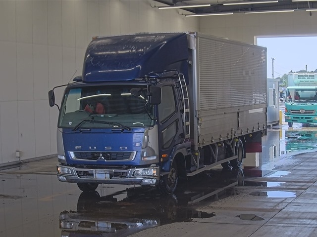 MITSUBISHI FUSO FIGHTER 2012