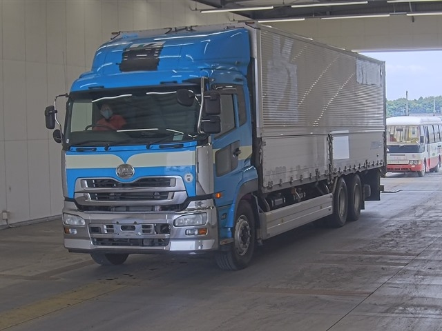 NISSAN QUON 2014
